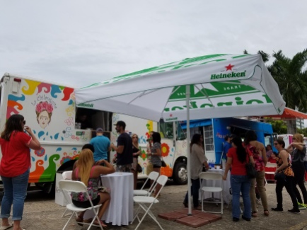El colorido foodtruck de comida mexicana, La Chilanguita.